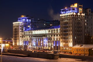4-комнатная квартира, метро Боровицкая (Дом на Набережной)
